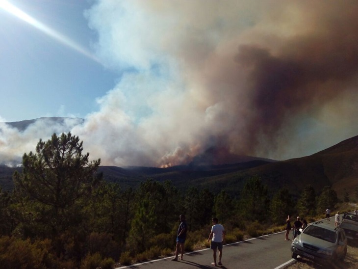 Las desgarradoras imágenes del incendio de Sierra de Gata