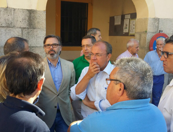 Monago propone un “plan especial de recuperación” para la Sierra de Gata