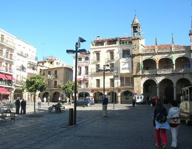 Comienza el XX Festival Internacional Folk de Plasencia