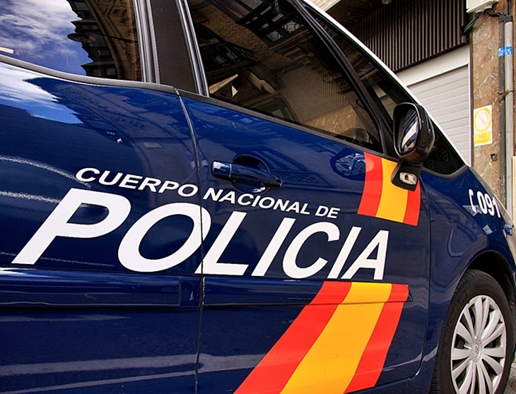 Tres detenidos por embestir con su vehículo a un agente en Don Benito