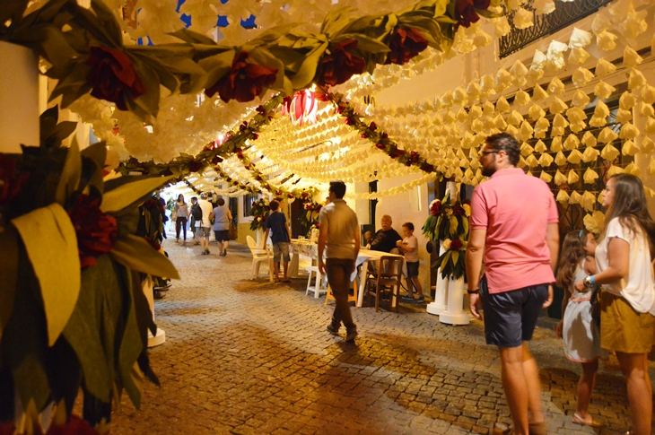 Vista nocturna de las &quot;Festas do Povo&quot; 2015