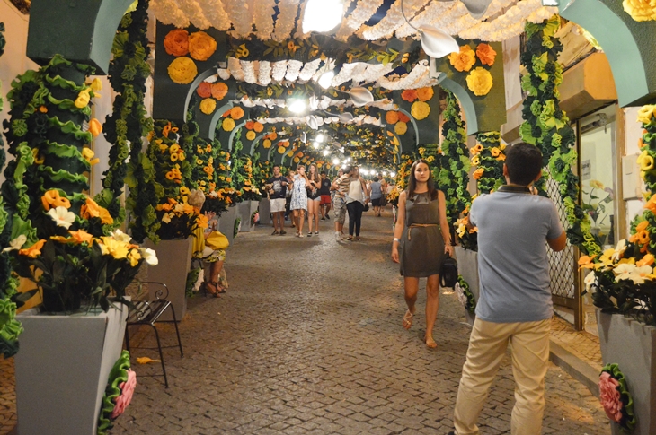 Vista nocturna de las &quot;Festas do Povo&quot; 2015