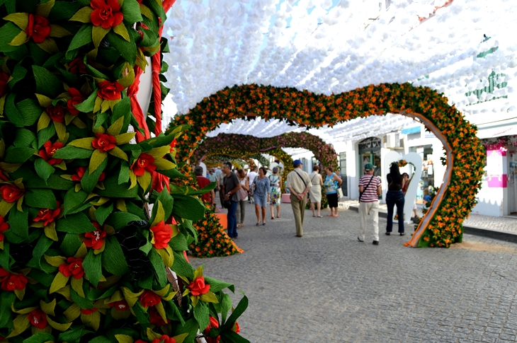 Campo Maior llena de color sus calles para celebrar las &quot;Festas do Povo&quot;