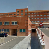 El techo de una sala del Hospital de Coria se derrumba