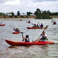Los pacenses podrán pasear en piragua por el Guadiana