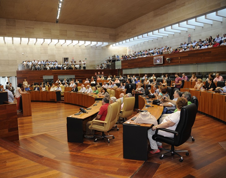 Renuncia a su cargo Javier Ciriero, letrado mayor y secretario general de la Asamblea