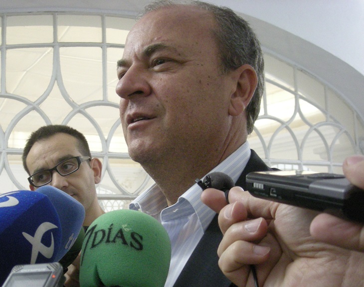 Monago: “Tanto PSOE como Podemos tienen ya claro el nombre del director de la Cexma”