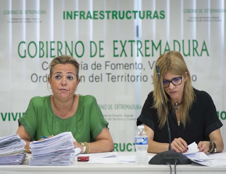 La Junta permitirá participar a los grupos políticos en la Comisión Regional de Vivienda