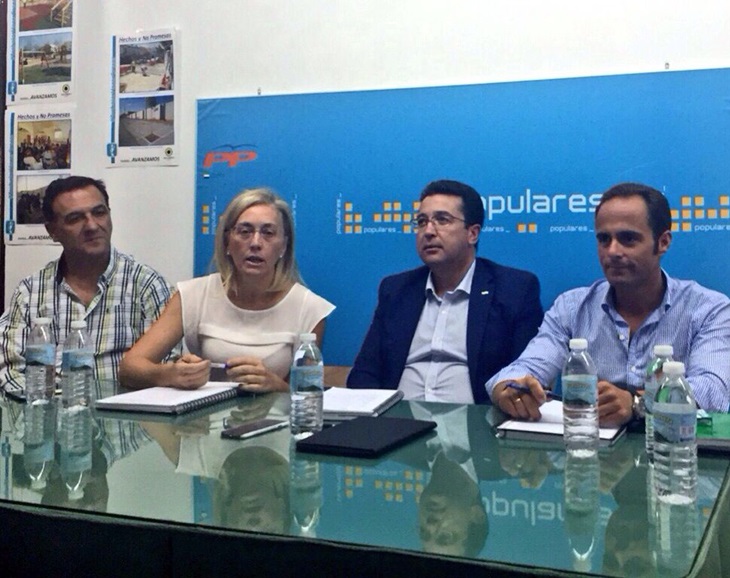 El PP asegura que “sigue en la calle con los ciudadanos extremeños”