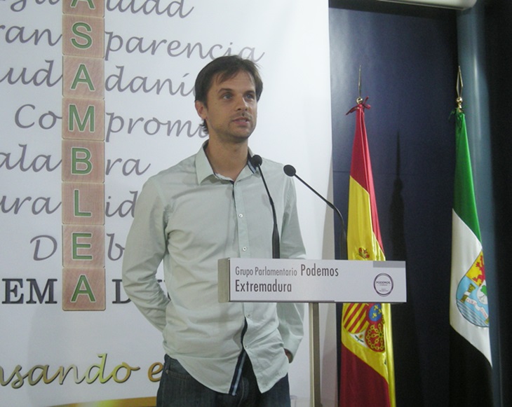 La propuesta de Podemos desata la polémica en la Mesa de la Asamblea