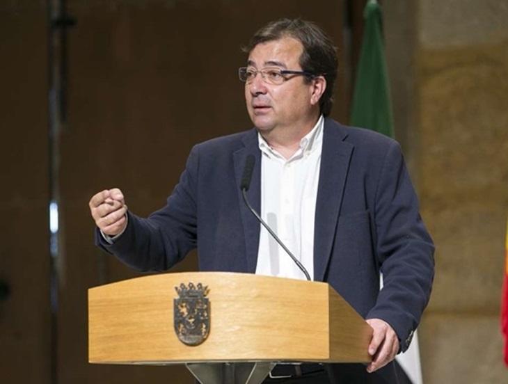 La planificación eléctrica y las energías renovables serán tratados en la reunión de Vara con el ministro Soria
