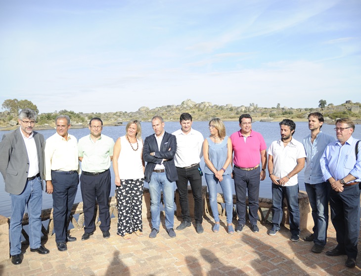 La Asamblea de Extremadura anima a votar por los Barruecos como “mejor rincón 2015”