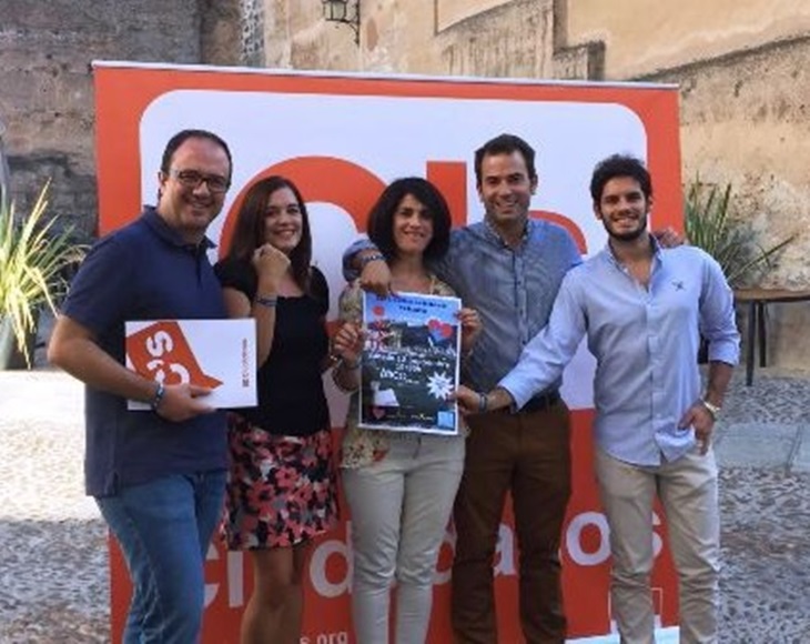 C’s Cáceres apoya un desfile solidario en beneficio del Autismo