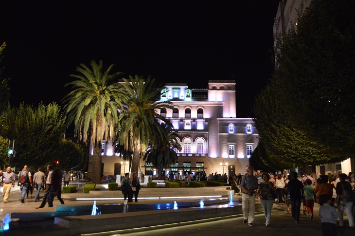 La Noche en Blanco ilumina de colores  las calles de Badajoz