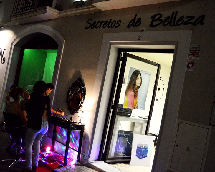 La Noche en Blanco ilumina de colores  las calles de Badajoz