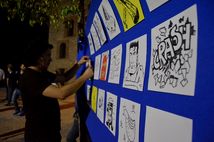 La Noche en Blanco ilumina de colores  las calles de Badajoz