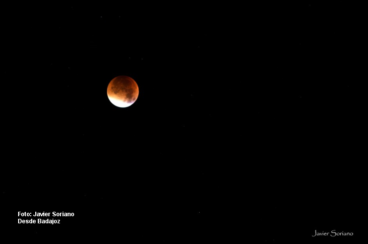 Así se ha visto el eclipse total de Luna en Extremadura