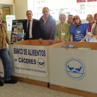 El Banco de Alimentos de Cáceres ofrece su ayuda a más de 11.000 extremeños