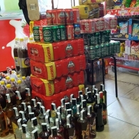 Varias ‘multitiendas’ denunciadas por vender alcohol a menores