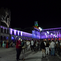 La Noche en Blanco ilumina de color  las calles de Badajoz