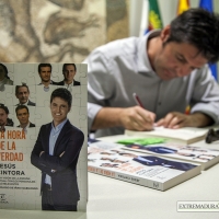 Jesús Cintora presenta en Badajoz su libro “La hora de la verdad&quot;