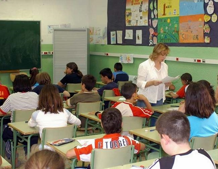 UGT solicita con urgencia un calendario de negociación de las condiciones del profesorado