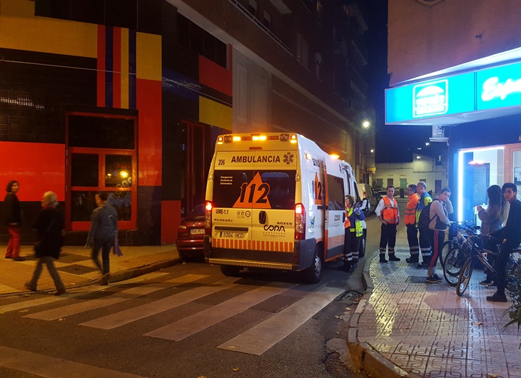 Colisión entre un vehículo y un ciclista en Ricardo Carapeto (Badajoz)