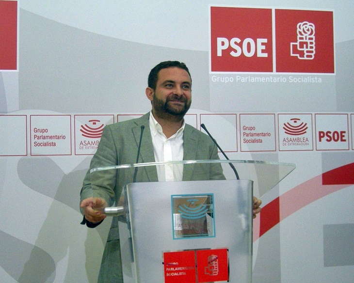 El PSOE asegura que eliminará el canon del agua “cuando se reequilibren las cuentas”