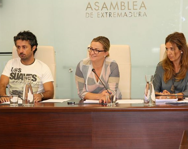 Los grupos políticos trabajarán por una reforma “integral” del Reglamento de la Asamblea