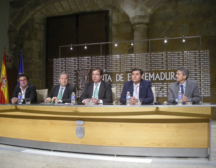 Junta y Agentes Sociales y Económicos comienzan una &quot;nueva etapa&quot;: La Concertación Social