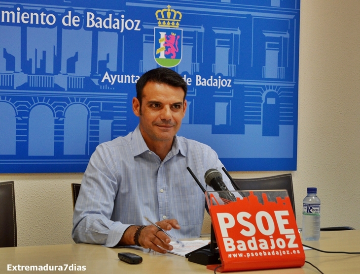 PSOE Badajoz quiere que el presupuesto de 2016 se elabore &quot;de manera conjunta&quot;