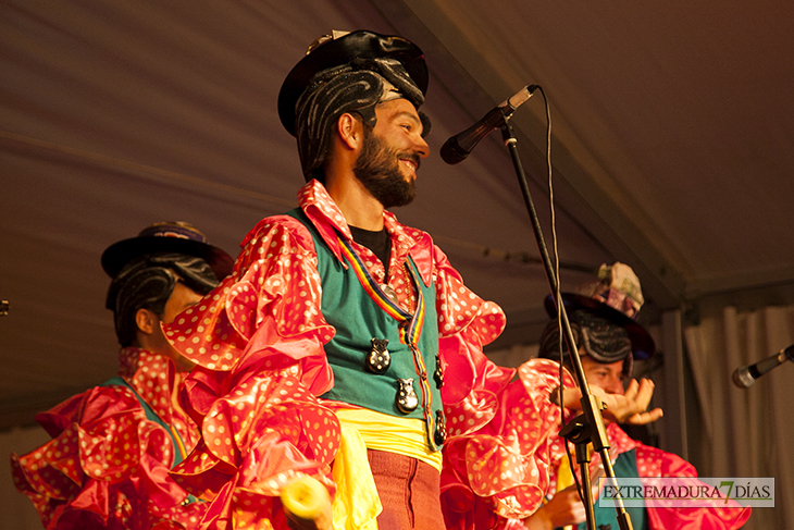 El Carnaval de Badajoz conquista Sevilla