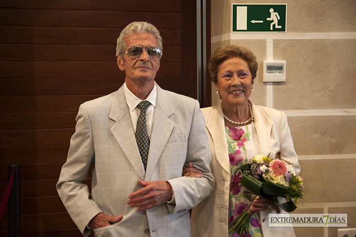 19 parejas celebran sus bodas de oro en Badajoz