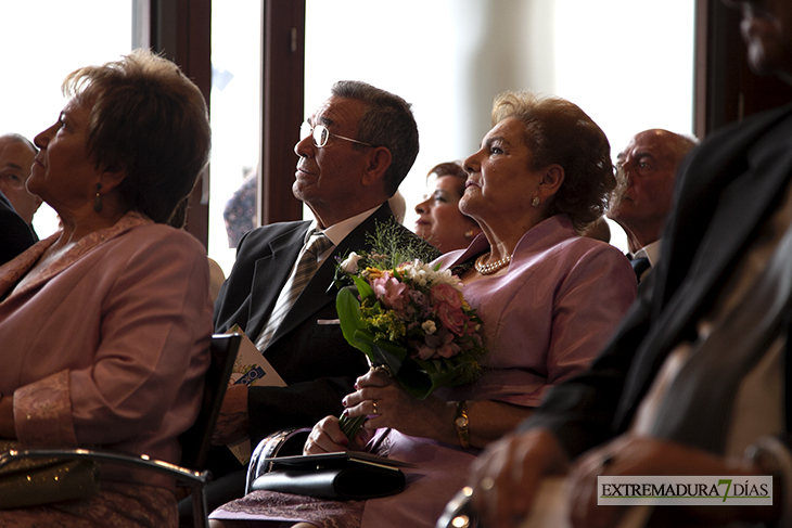 19 parejas celebran sus bodas de oro en Badajoz