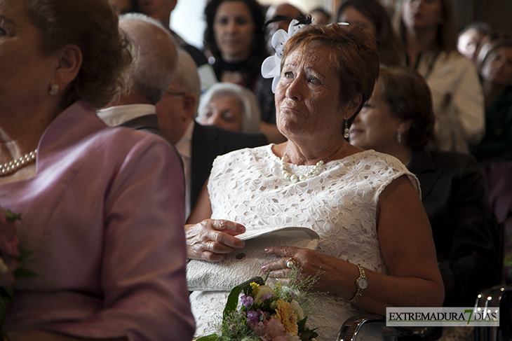 19 parejas celebran sus bodas de oro en Badajoz