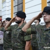 Retreta militar por el casco antiguo con motivo de la Fiesta Nacional