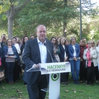 Monago propone un Estatuto de Mujeres Rurales que garantice “la formación y el empleo”