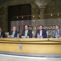 Junta y Agentes Sociales y Económicos comienzan una &quot;nueva etapa&quot;: La Concertación Social