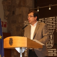 Fernández Vara llama “catetos” a los miembros del PP