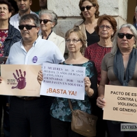Mérida y Badajoz guardan silencio por las tres últimas víctimas de violencia de género