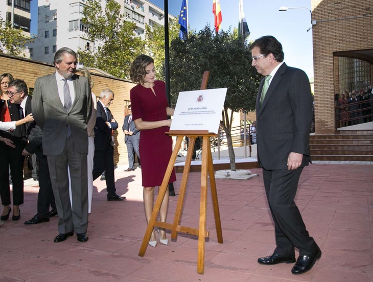 La Reina Letizia inaugura el curso de FP en Cáceres