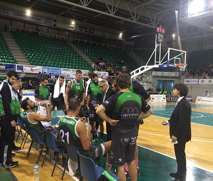 El Cáceres Basket no puede ante un arrollador Barça