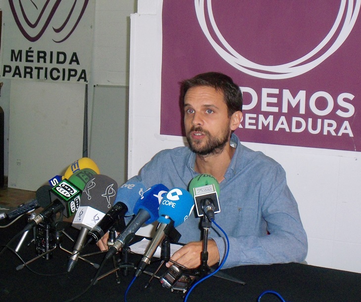 Podemos denuncia el &quot;incumplimiento&quot; del PSOE con la renta básica