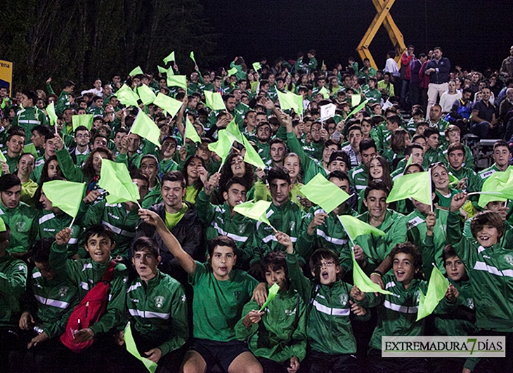 3.000 gargantas animarán al Villanovense en el Camp Nou