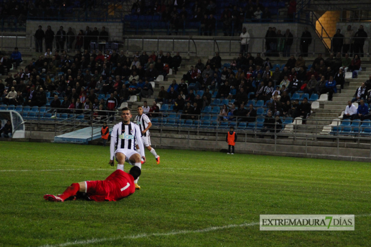 Imágenes del CD. Badajoz 4 - Calamonte 1