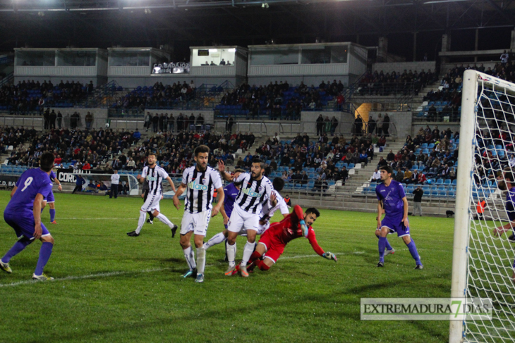 Imágenes del CD. Badajoz 4 - Calamonte 1