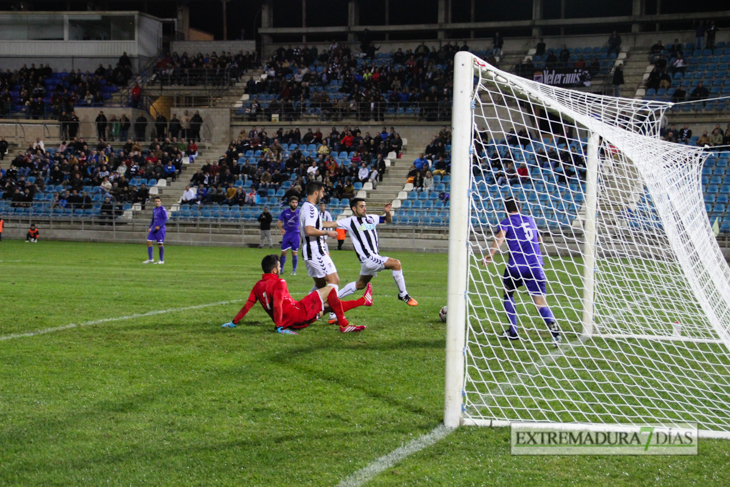 Imágenes del CD. Badajoz 4 - Calamonte 1