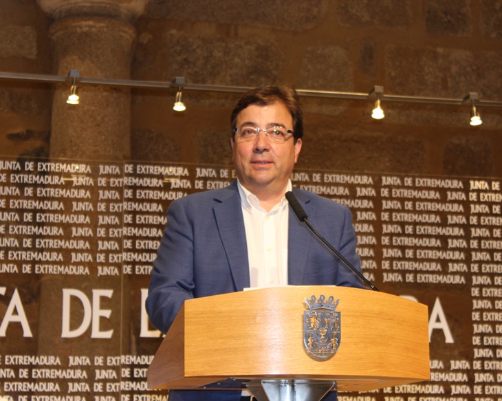 Vara asegura que los PGEx para 2016 serán “inferiores a los de este año” pero “no dañarán la vida de la gente”