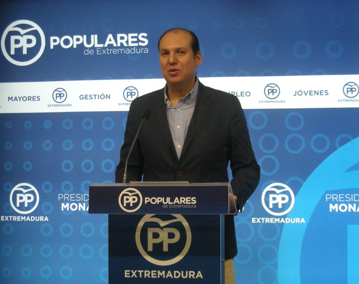 PP: “Tanto Fernández Vara como Zapatero hicieron ayer el ridículo”