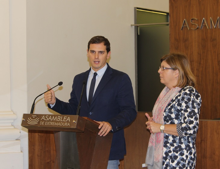 ‘Ciudadanos’ podría conseguir escaño por Cáceres y Badajoz el próximo 20-D